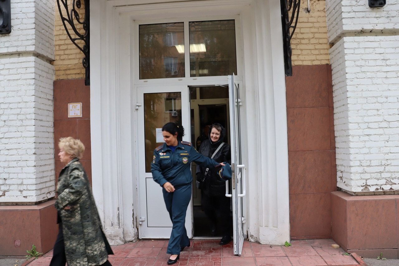 Личный состав ФГБУ ВНИИПО МЧС России принял участие в мероприятиях, посвященных празднованию 92-й годовщины образования гражданской обороны | Сетка — социальная сеть от hh.ru