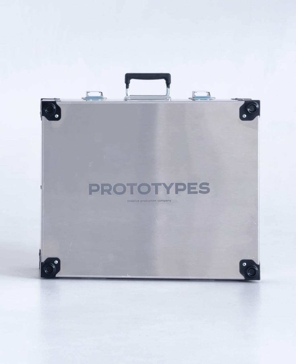 Привет! Это Prototypes!
На днях мы собрались порефлексировать об агентском пути и поняли, что за пять лет работы мы неплохо выросли: у нас роскошная (не только на наш взгляд) экспертиза, большие проек... | Сетка — социальная сеть от hh.ru
