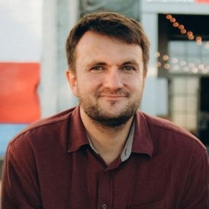 Александр Волков