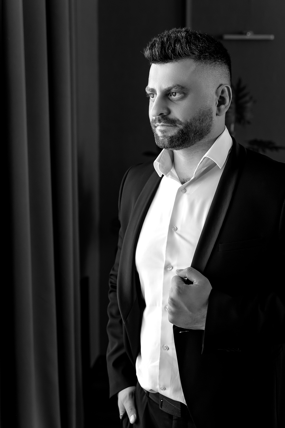 Я, Багдасарян Аветик Самсонович, являюсь ведущим юристом
Федеральной Группы Компаний «Бизнес-Юрист» | Сетка — социальная сеть от hh.ru