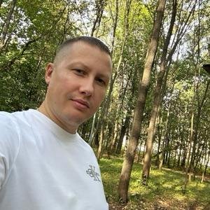 Александр Хидько