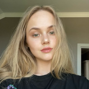 Анна Артименко