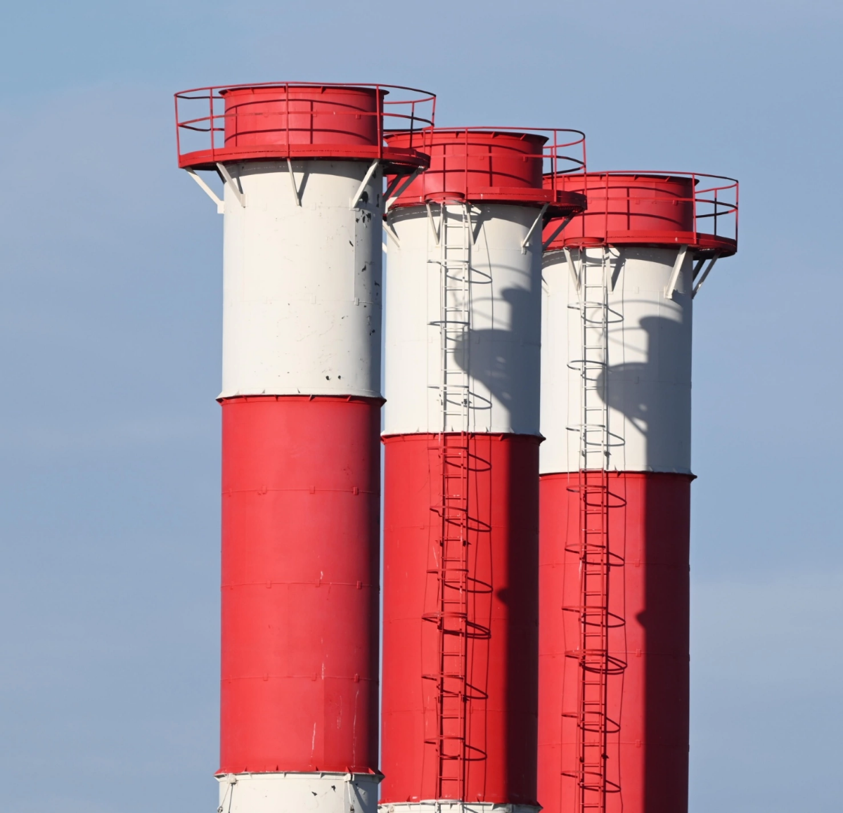 Если смотреть на город через объектив 600мм, да ещё и на кропе, знакомые места открываются по-новому :) | Сетка — социальная сеть от hh.ru