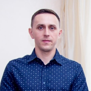 Алексей Неустроев