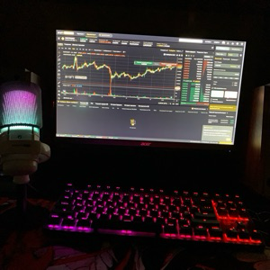 Брокер Инвесторович | Сетка — социальная сеть от hh.ru