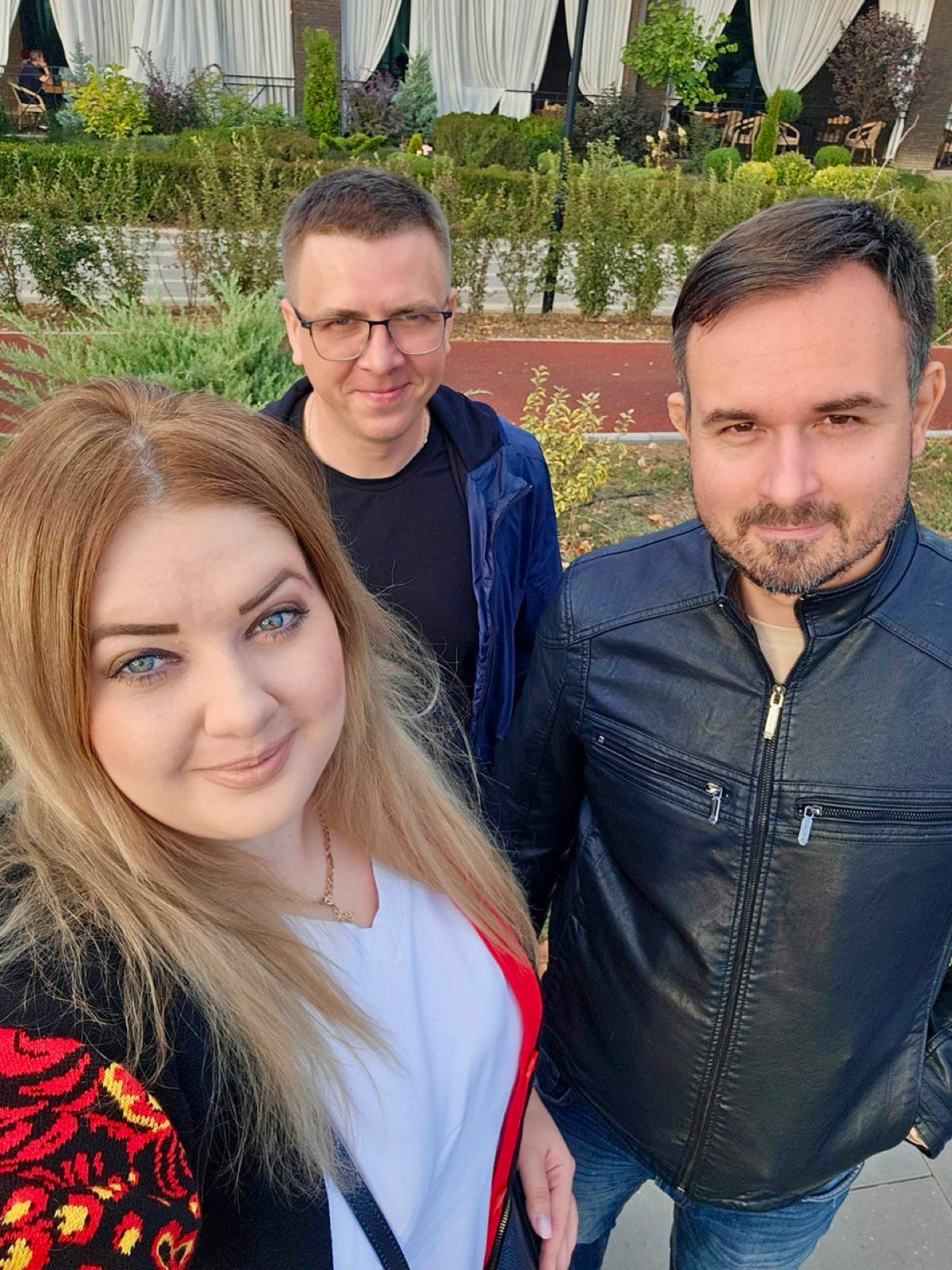 Друзья навестили меня, и это было настоящим праздником! 🎉 Давно не выбирался никуда, и такая встреча была очень кстати | Сетка — социальная сеть от hh.ru