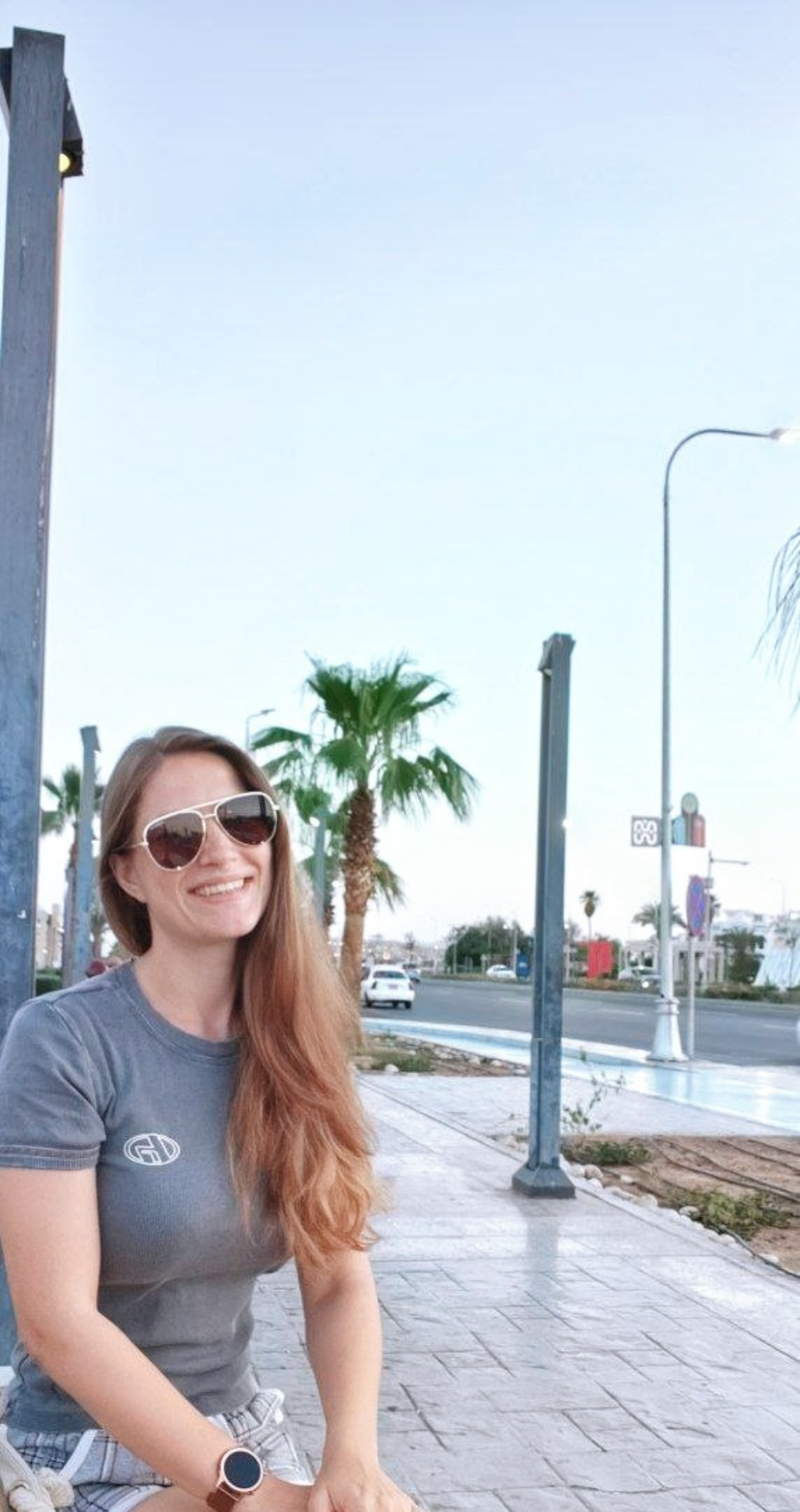 Доброго всём времени суток!
Работаю переводчиком документации (6 лет юриспруденции, двойной диплом), а также на онлайн встречах (котором есть перевода можете перед встречей уточнить цель переговоров, ... | Сетка — социальная сеть от hh.ru