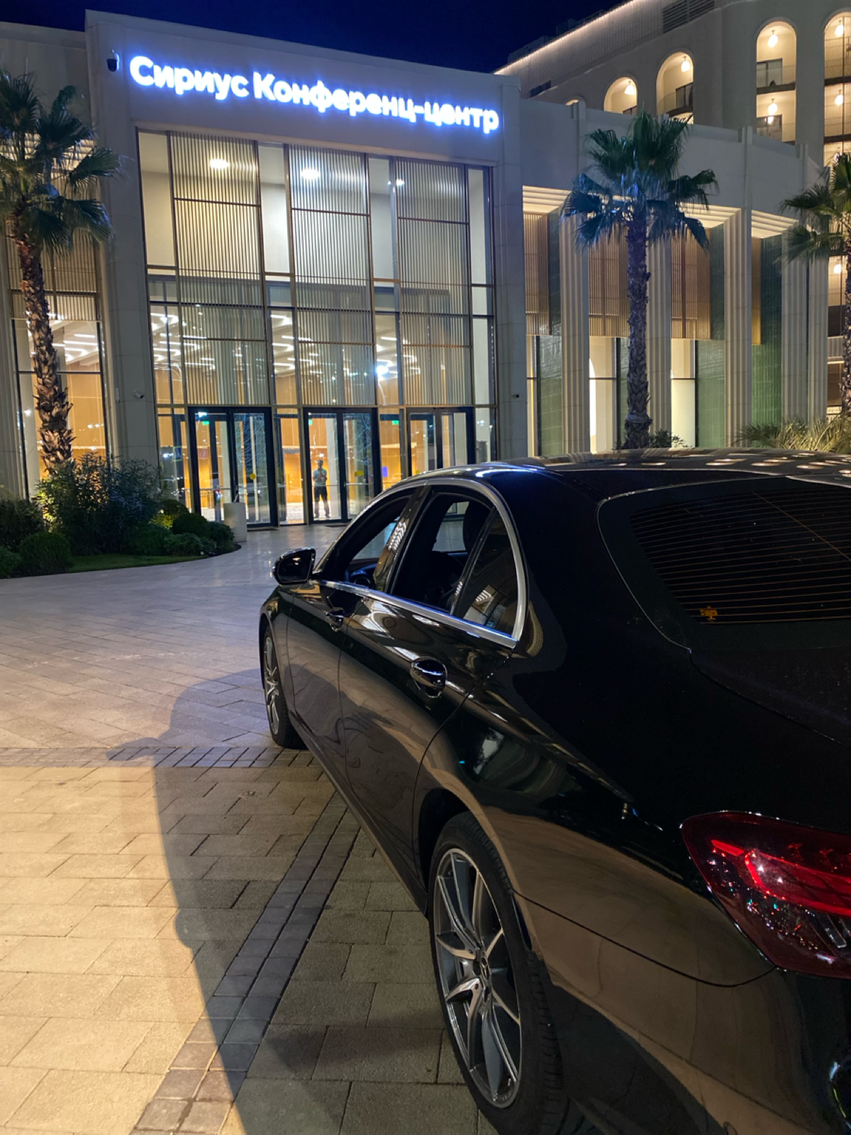 Наша компания предоставляет возможность удовлетворить любые требования клиентов. Качество услуг мы держим на высоком уровне. Все автомобили регулярно проходят осмотр и техническое обслуживание | Сетка — социальная сеть от hh.ru