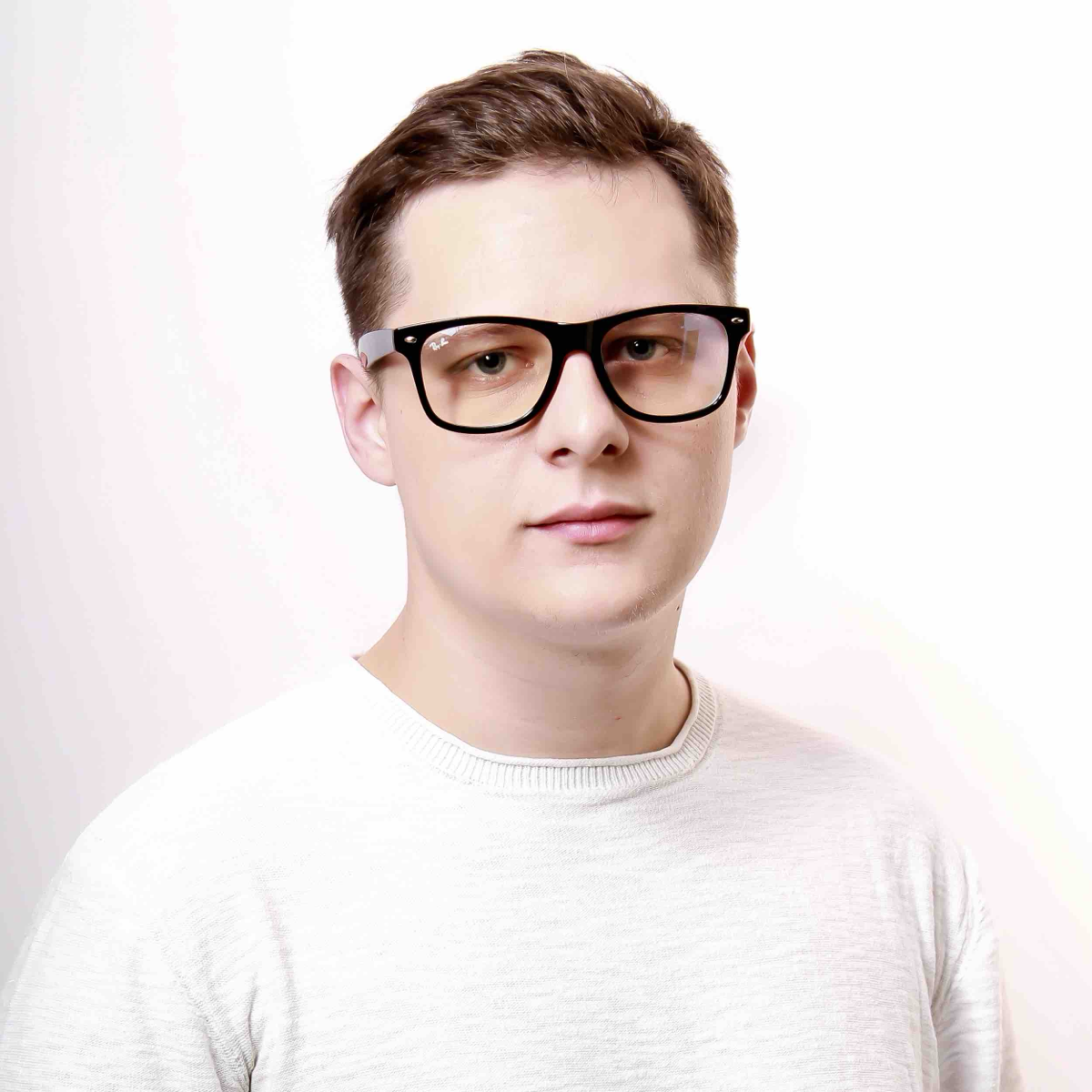 Артем Скуратовский