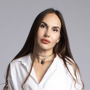 Мария Лавренова