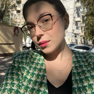 Ангелина Саенко