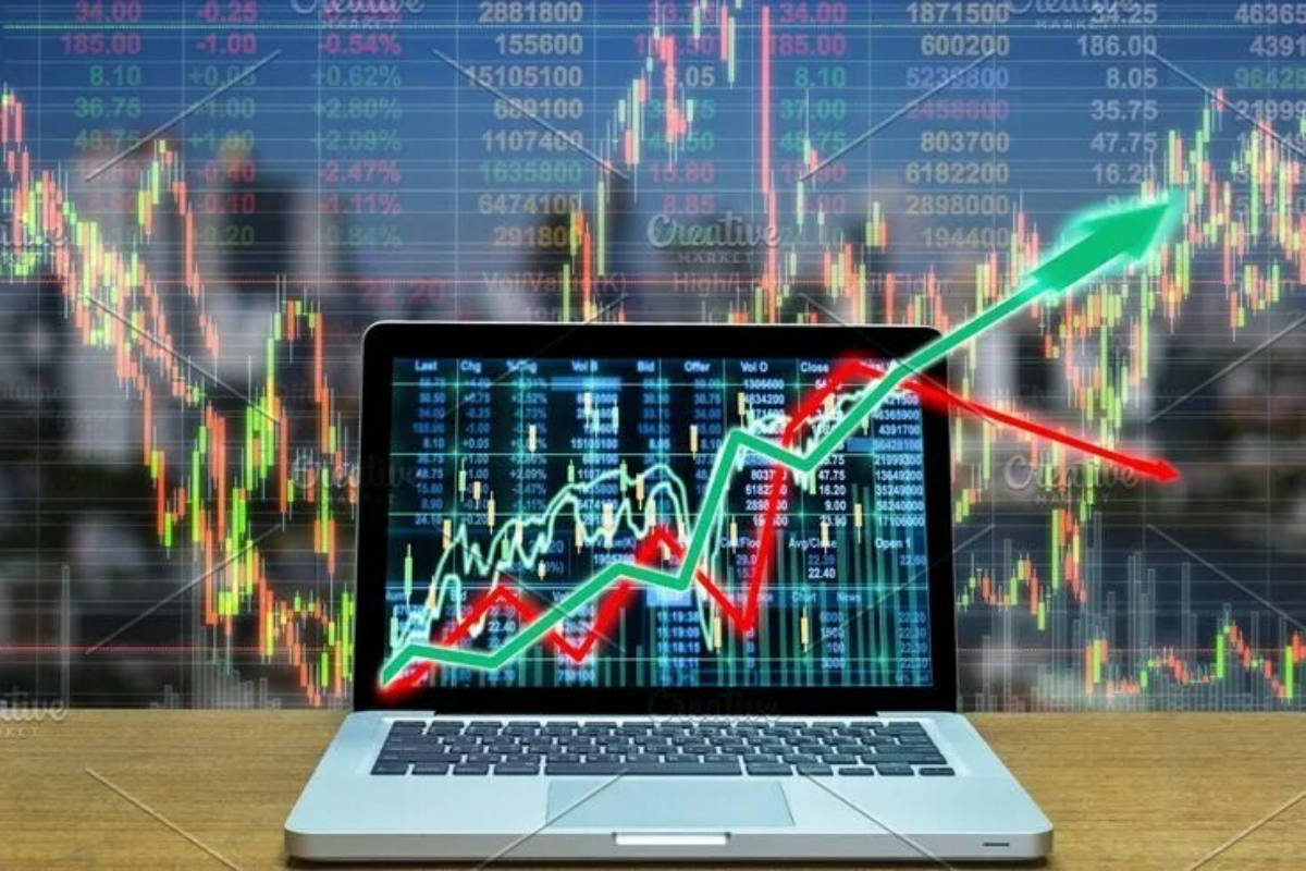 Текущие тенденции на финансовых рынках: золото, биткоин, нефть и EUR/USD
🔥 Золото (XAU/USD): Золото продолжает привлекать внимание инвесторов как "тихая гавань" на фоне глобальной нестабильности | Сетка — социальная сеть от hh.ru