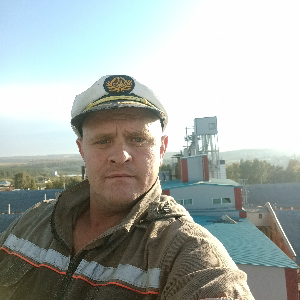 Денис Бурнашов