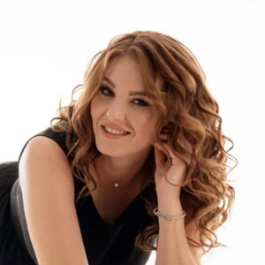 Ирина Комплектова | Сетка — социальная сеть от hh.ru