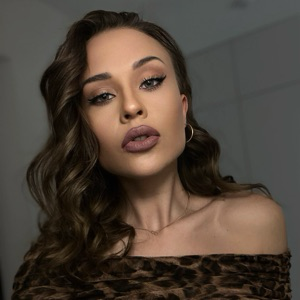 Ангелина Шаповалова