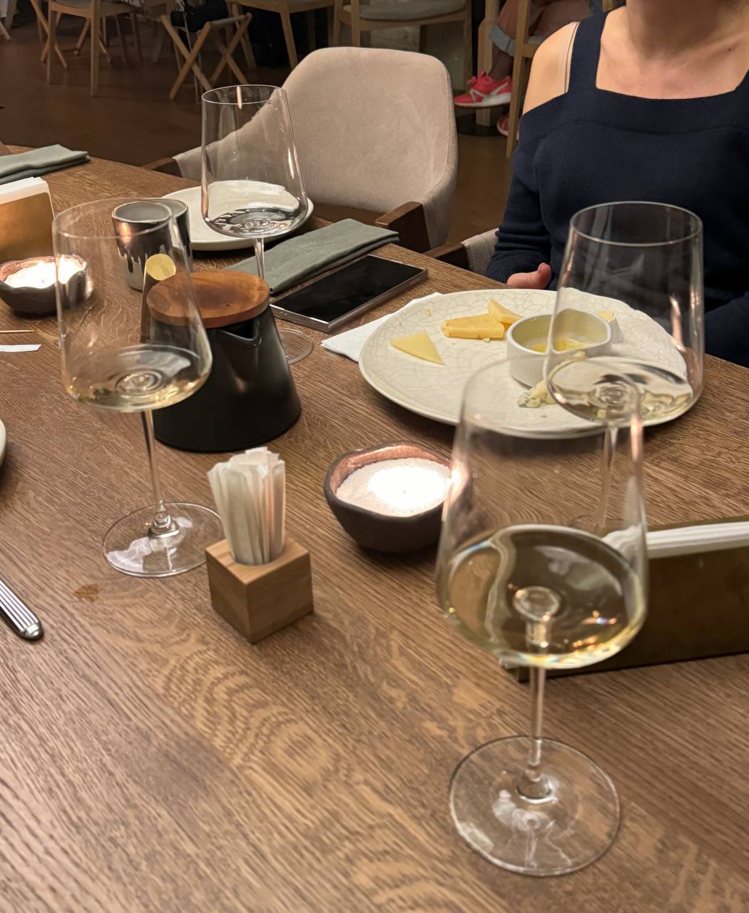 Еще один Moscow-trip завершен ✔️
На этот раз был слёт HR, а именно - страт. сессия. Для меня этот опыт впервые, поэтому поделюсь впечатлениями. | Сетка — социальная сеть от hh.ru