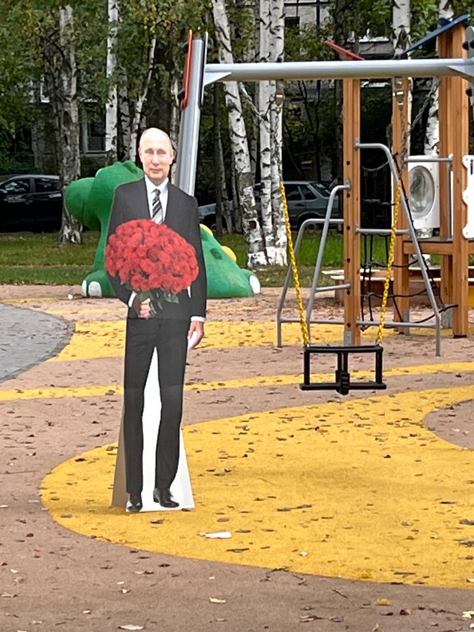 Обстановка сегодня в Питере такая: 🌹🌹🌹 | Сетка — социальная сеть от hh.ru