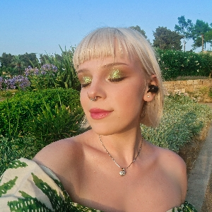 Алиса Фруленко | Сетка — социальная сеть от hh.ru