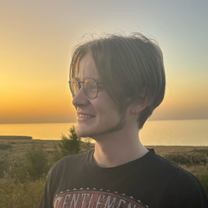 Александр Леонов