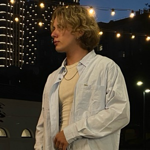 Иван Желтов