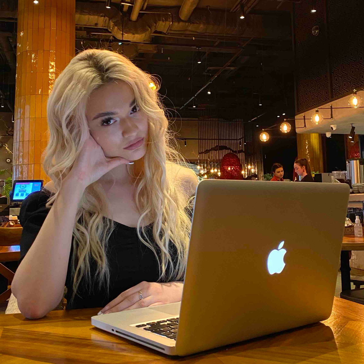 Кристина Тимина | Сетка — социальная сеть от hh.ru