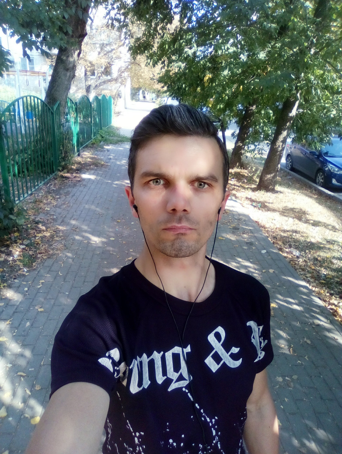 Денис Логинов