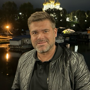 Павел Иванов