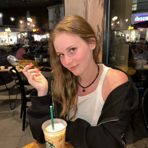 Алина Рябова | Сетка — социальная сеть от hh.ru