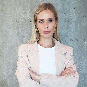 Алина Семисчастнова | Сетка — социальная сеть от hh.ru