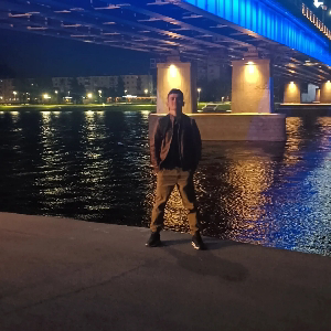 Бобур Матмуратов | Сетка — социальная сеть от hh.ru