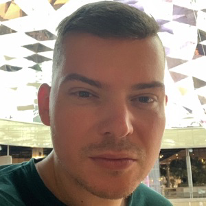 Роман Карасев | Сетка — социальная сеть от hh.ru