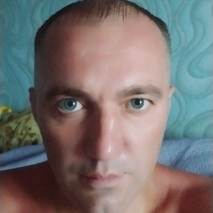 Евгений Конов