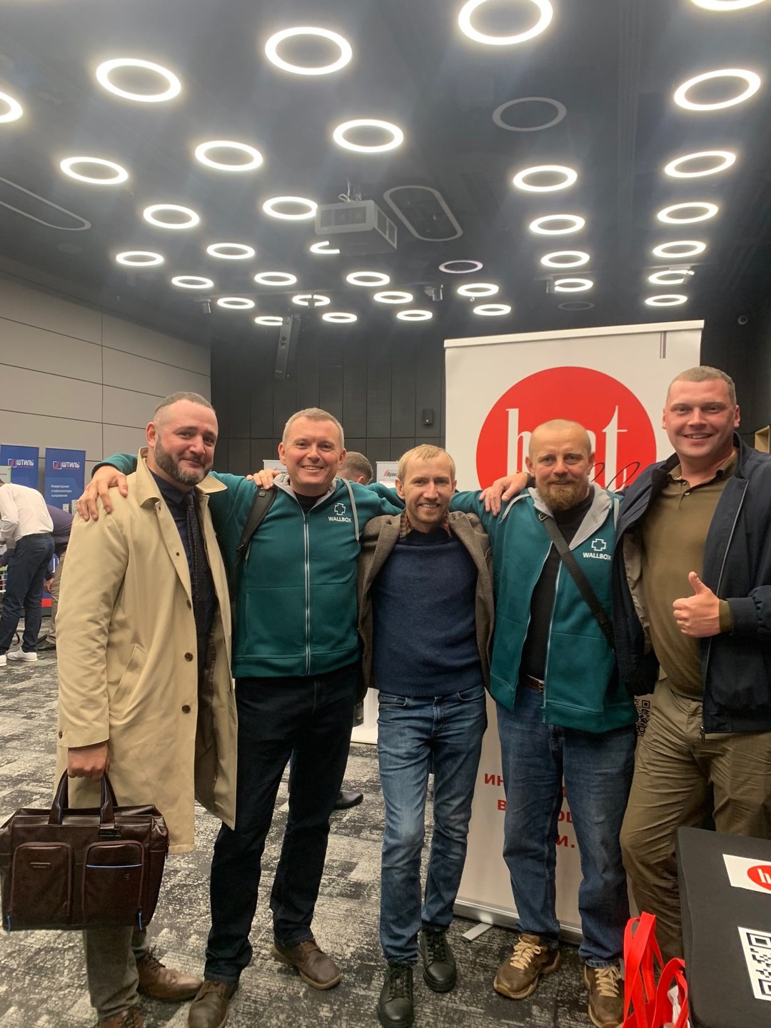 На BAXI Expo!
https://vk.com/video50025901456239489 | Сетка — социальная сеть от hh.ru
