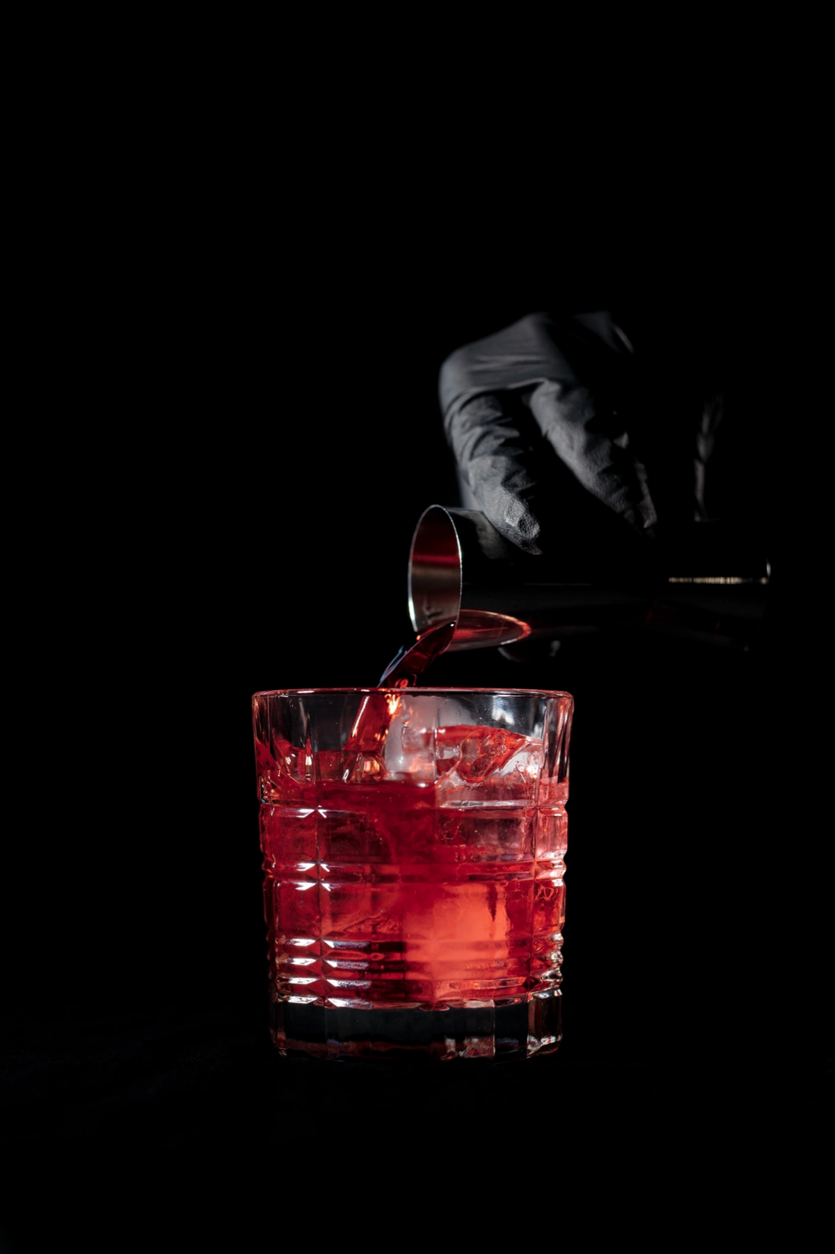 Барная карта может выглядеть так, если вы закажите съёмку у меня.
Фотограф Данилов Михаил - Москва
#фотограф #фотографмосква #контент #контентмосква #меню #food #фудфотограф | Сетка — социальная сеть от hh.ru