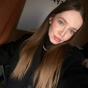 Ксения Голик