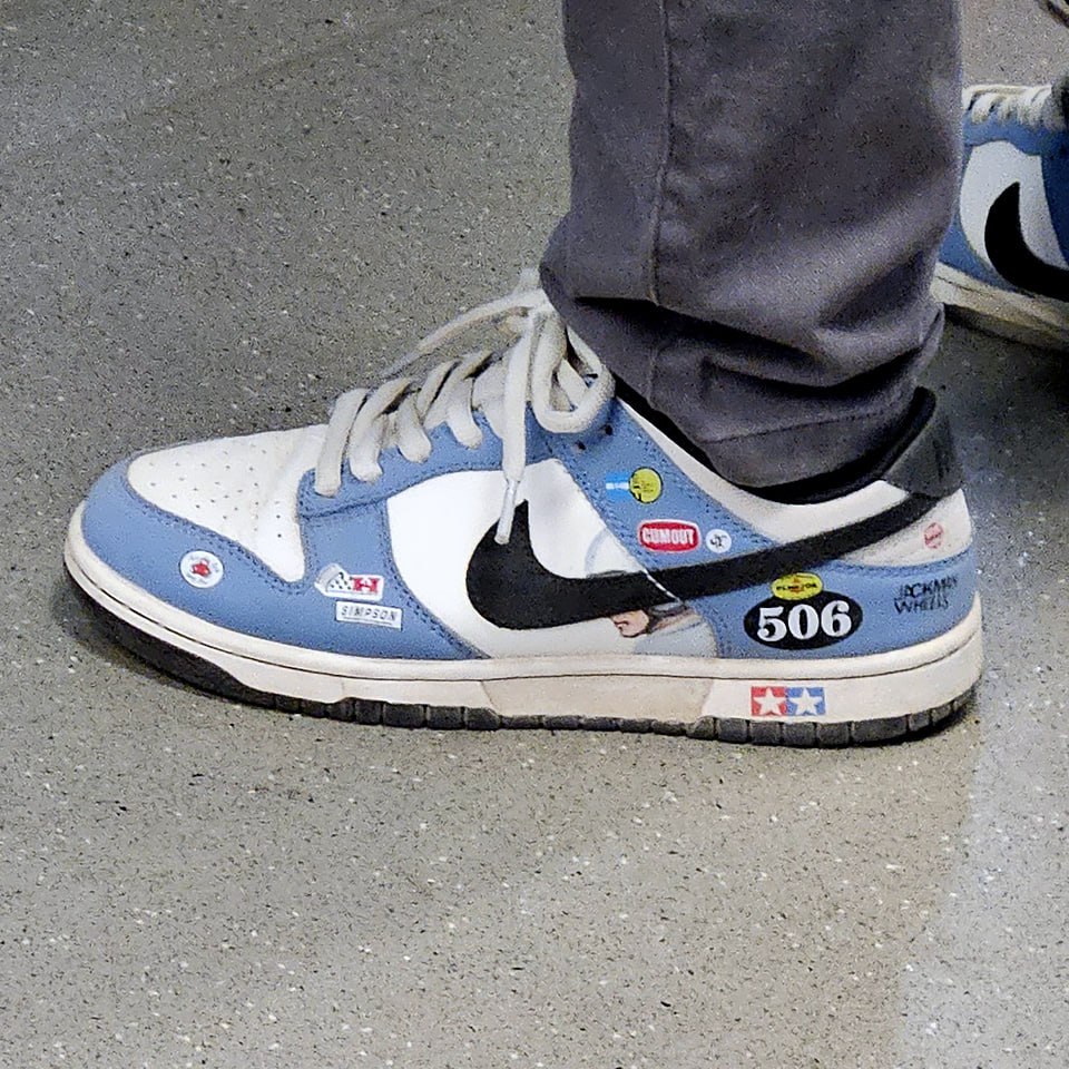 Nike SB Dunk Low Racing Buggy 506
Стильные кроссы в оригинальном дизайне, который вдохновлен багги-карами Sand Scorcher | Сетка — социальная сеть от hh.ru