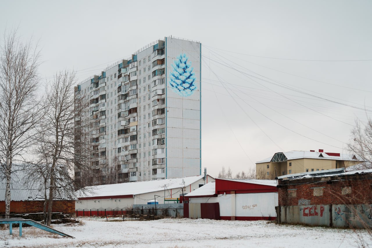 В 2021 году к концепту пиксель-арта проявил интерес Валерий Гылка из Amedia Outdoor, ребята давно в наружной рекламе Нижневартовска и России | Сетка — социальная сеть от hh.ru
