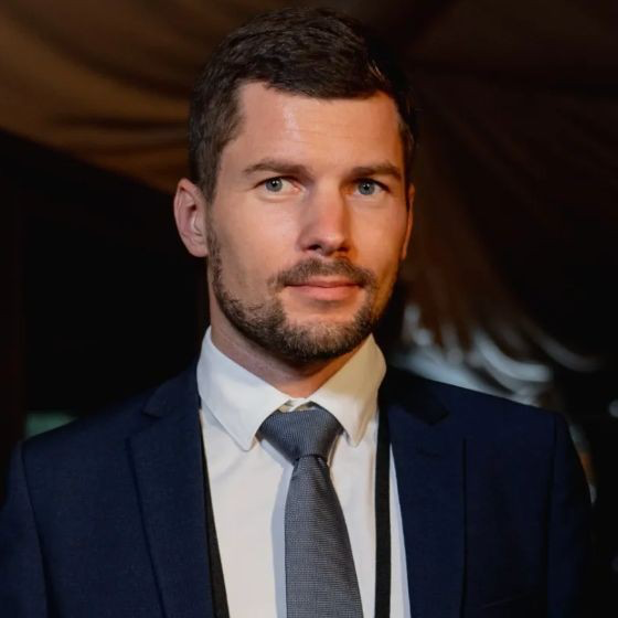 Антон Пережогин