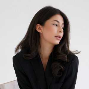 Арина Родионова