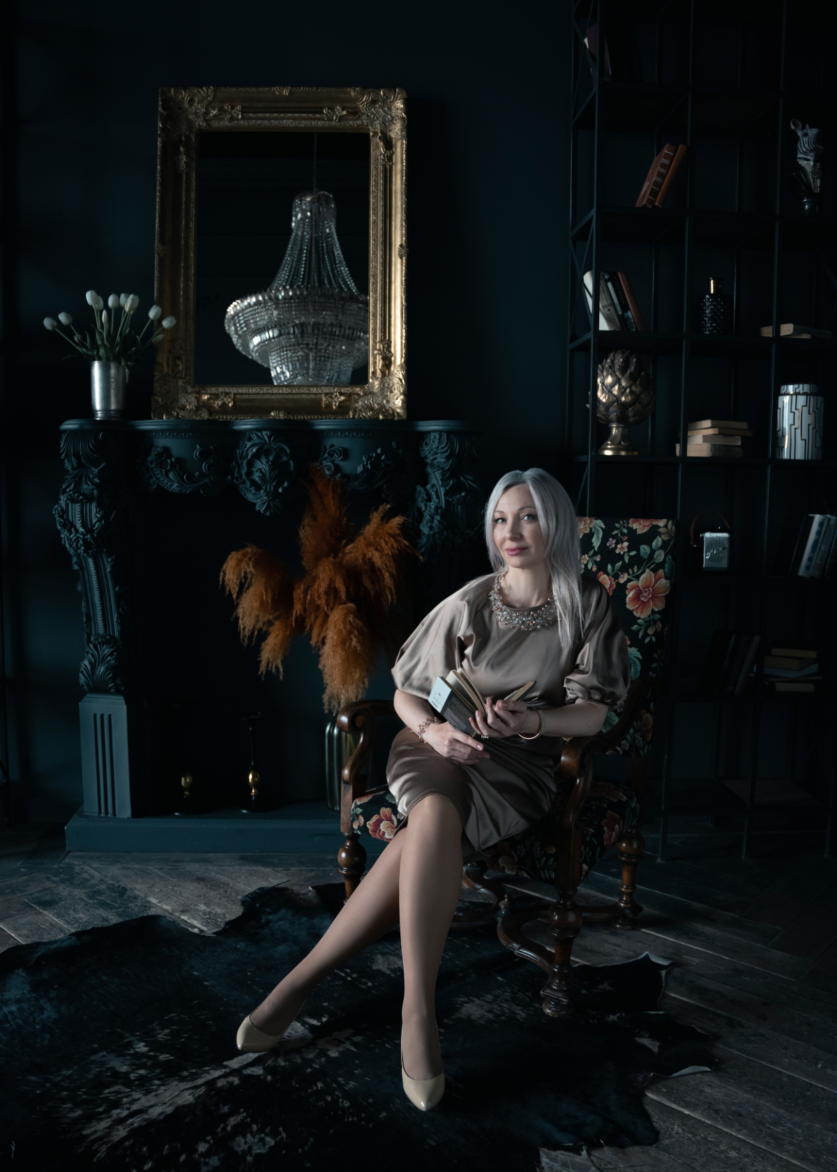 #Бизнеспортрет
Деловой, имеджевый, для резюме, портфолио и публикаций. Серьёзный и не очень. Придумаю концепцию, Помогу выбрать образ, студию. Расскажу про позирование | Сетка — социальная сеть от hh.ru