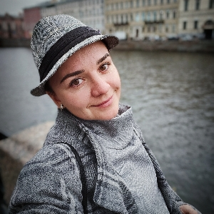 Юлия Попова