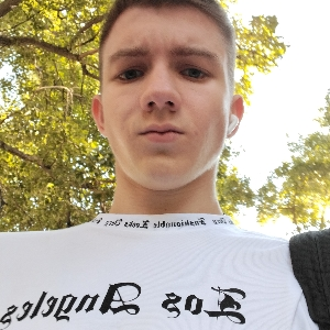 Богдан Иванов
