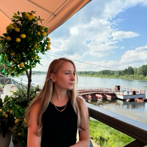 Валентина Неня