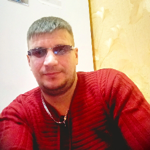 Денис Тюхтеев