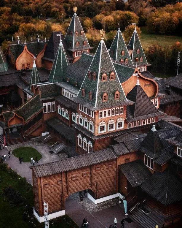 🏛️Бесплатное посещение музея-заповедника «Коломенское» и усадьбы Измайлово18 октября с 10:00
Бесплатно посетить можно:
🤳Дворец царя Алексея Михайловича
🤳Соколиный двор
🤳Конюшенный двор
🤳Усадьбу пасечн... | Сетка — социальная сеть от hh.ru