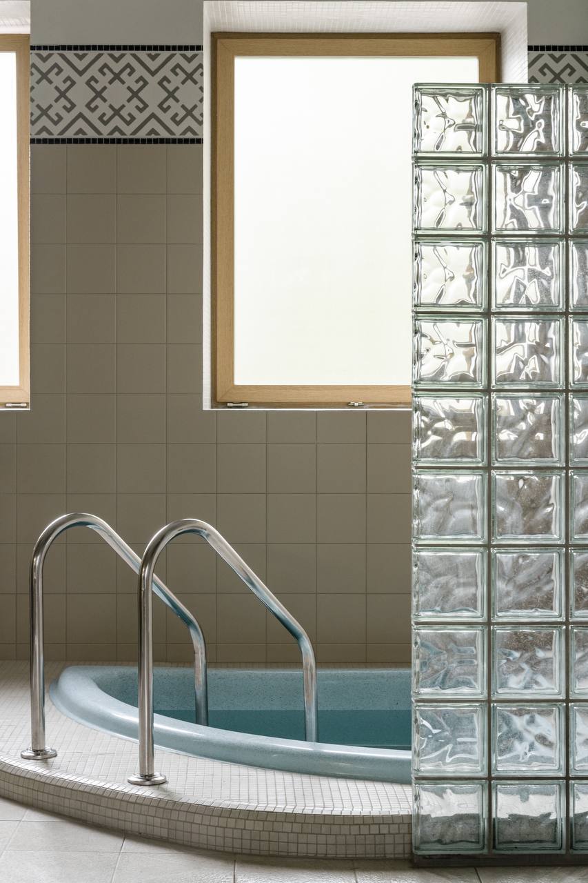 Переустройство бань 1959 года в Уфе выполнено по проекту местного архитектурного бюро PRSPKT | Сетка — социальная сеть от hh.ru