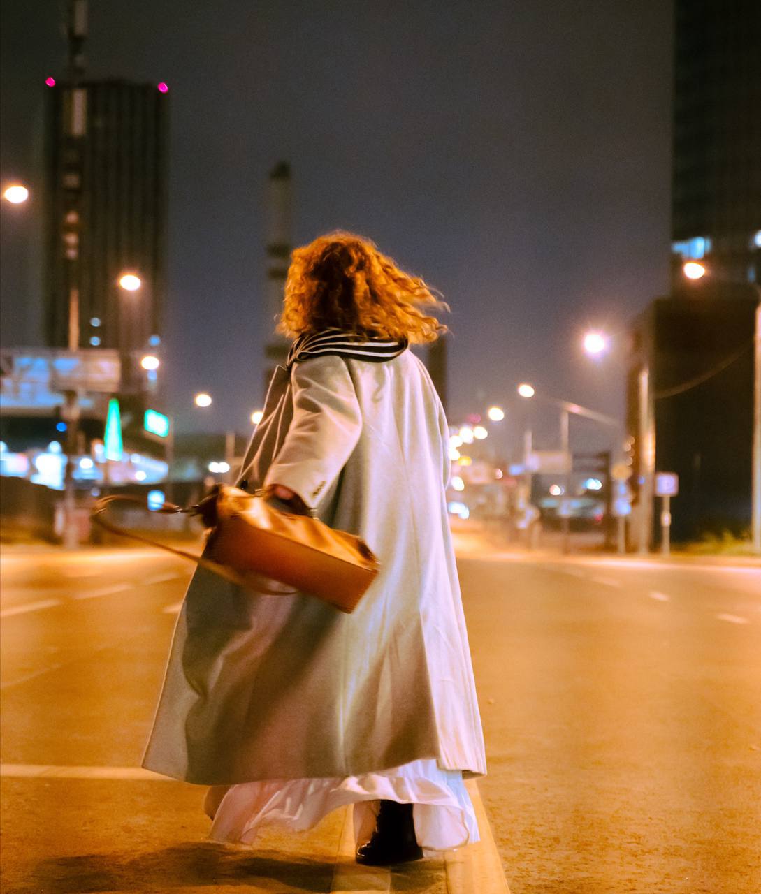 Это что за леди гуляет на перекрытой дороге? | Сетка — социальная сеть от hh.ru