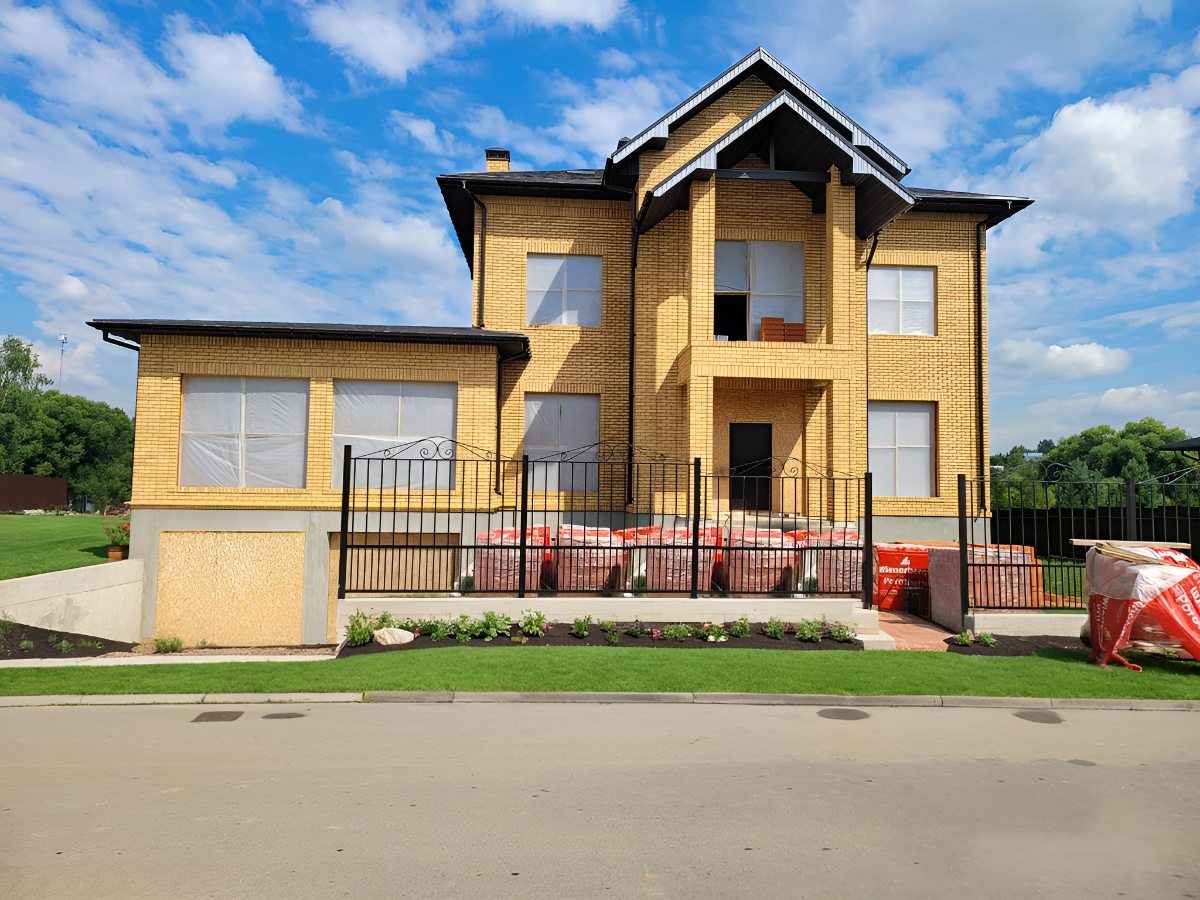 🌟 Ваш новый дом мечты "Веллингтон" у реки Десна!  
🏡 Площадь дома: 4 этажа 599,5 м²
+ мансарда 100м²
📐 Площадь участка: 20 соток
💰 100 000 000руб | Сетка — социальная сеть от hh.ru