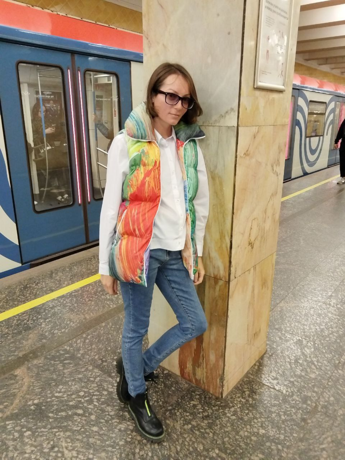 Кто платит, тот музыку и заказывает  С упоением прочитала книгу Харского "Осторожно, двери открываются" | Сетка — социальная сеть от hh.ru