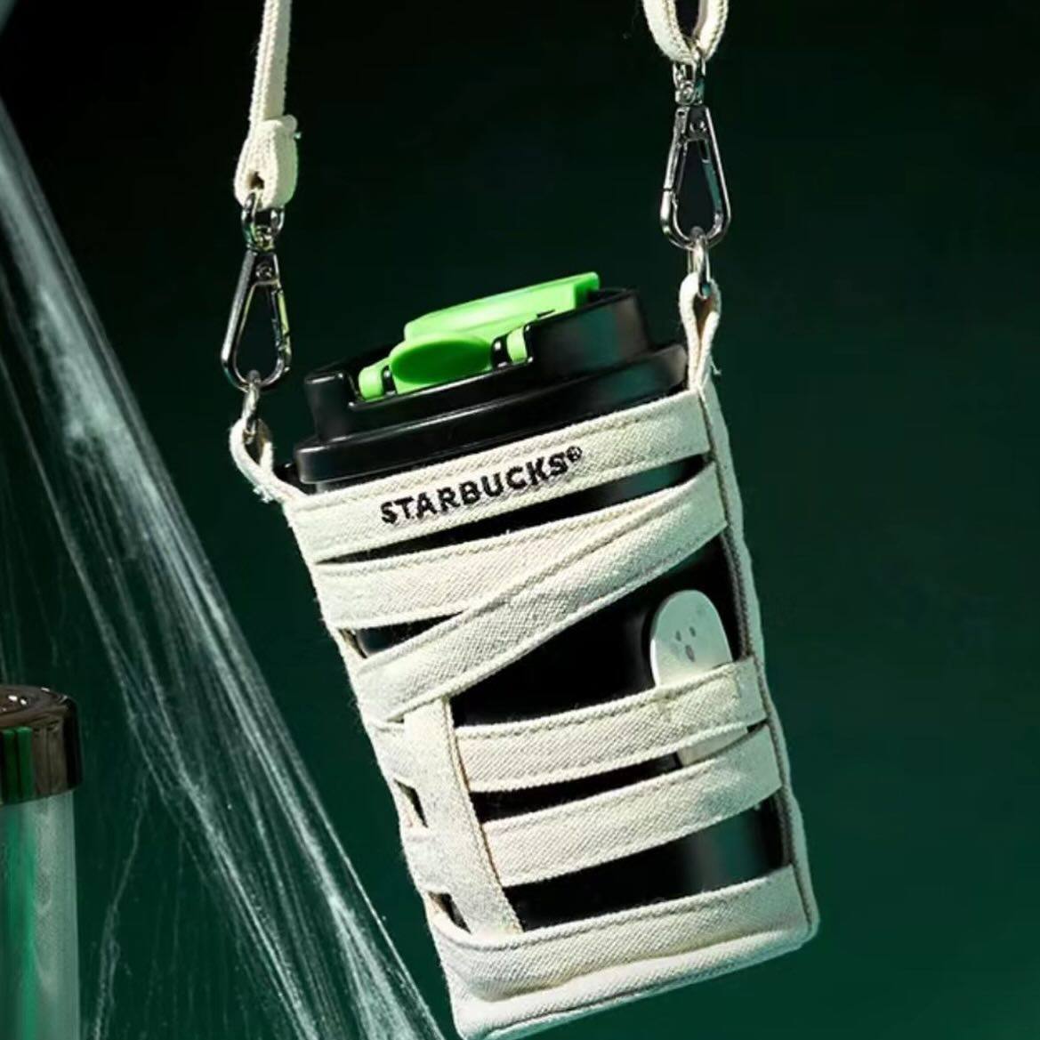 Starbucks выпустил жуткую коллекцию с мумиями к предстоящему Хэллоуину.
Stars Coffee, удиви нас | Сетка — социальная сеть от hh.ru